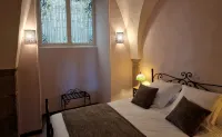 Charm & comfort: L'Abbaye 1688