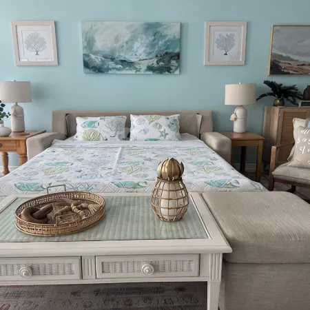 OCEAN FRONT 2-bedroom condo in North Topsail Beach