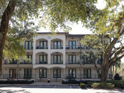 The Peachy Palm – Luxurious Island Retreat Near the Beach & Everything!