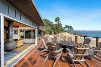 Newly Renovated Oceanfront Retreat in Bolinas with Spa and Huge Fenced Yard - 4-Star