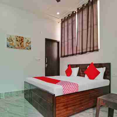 Hotel O Moon Light Guest House Rooms