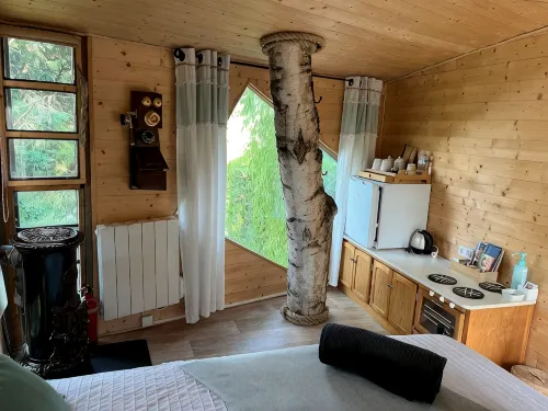 Charming tree house - Pools
