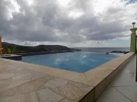 Tropical Paradise View - Pools