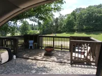 "Nomad" Tiny Home @ Farmstay Glamping Bed & Breakfast on 11 Acre Park-Like Acres