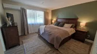 Cozy Pnw Escape in Town with Hidden Creek Spot, Perfect for Exploring Olympic NP - 4-Star