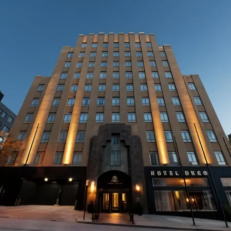 Hotel Deco Отели рядом с достопримечательностью «Объединенная Галерея Художников»