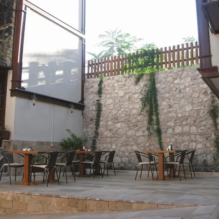 Simre Hotel