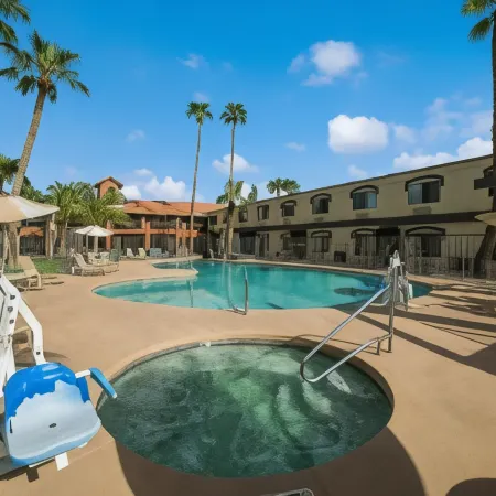 Quality Inn & Suites Goodyear - Phoenix West