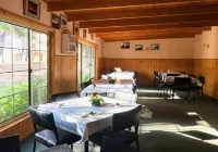 Twelve Apostles Motel & Country Retreat - breakfast