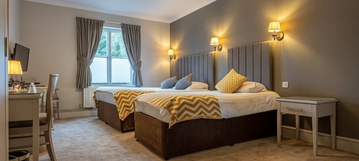 The Dog & Bear Hotel Hotels in Maidstone
