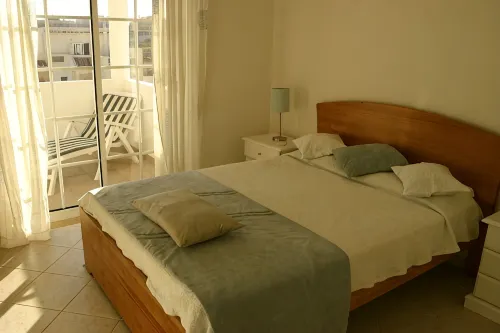 'For those who Demand Much' UNIQUE PENTHOUSE 3min WALK to BEACH. 1TB!Fiber WiFi. - 2-Star