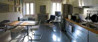 Center, wi-fi, air-conditioned, utilities room and bathroom linen cleaning included.