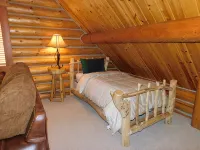 Grayling Cabin on the famous Henry's Lake - Chalets