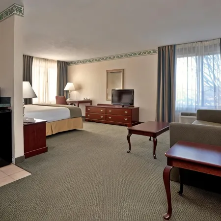 Holiday Inn Express & Suites KERNERSVILLE SOUTH by IHG