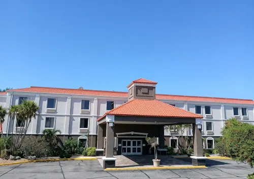 Best Western Plus Bradenton Hotel & Suites