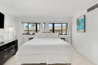 Overlooking the Marina and Ocean - 4-Star