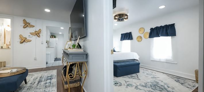 Industrial St. Loft on the square Hotels in Denton