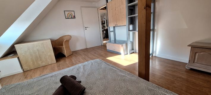 Large central apartment in Bielefeld for up to 8 people. Hotels in Bielefeld