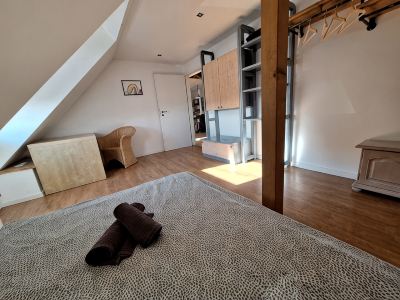 Large central apartment in Bielefeld for up to 8 people.