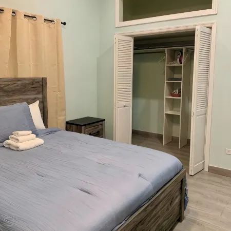 Charming 2-bedroom apartment with AC, WiFi in wonderful Nassau