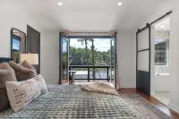 Lakefront! Heated Pool! Hot Tub! Game Room! فنادق في 