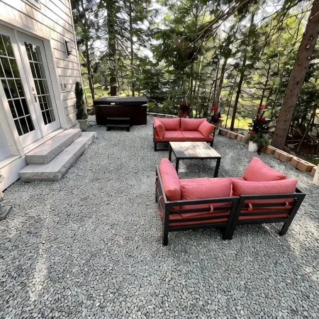 Lux Cabin 2/2, HotTub, Wood Fireplace, Soaker Tub, Firepit, Walk to Lighthouse
