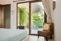Modern beach Villa - Property can accommodate up to 16 pp - close to the beach - 4 tähden