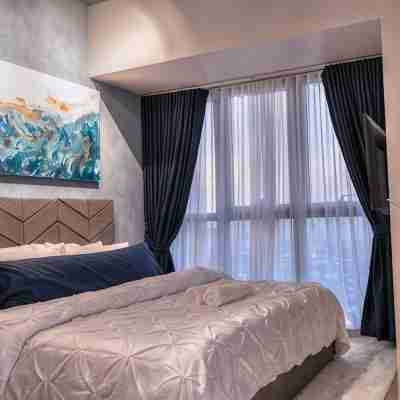 Blackjack Suite @ Uptown Parksuites T2 / 35th Flr Rooms
