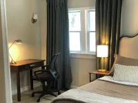 Charming 2-bedroom home in quaint Newfield with WiFi