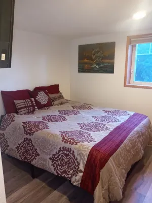 Bremerton Sheltered Waterfront - 2-Star