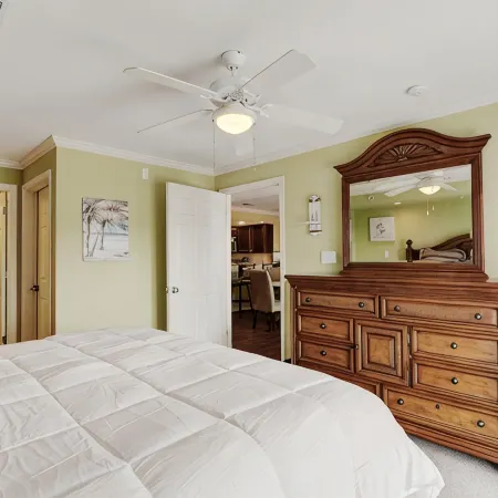 4 Bed W/ Pool Steps to the Beach/Ride