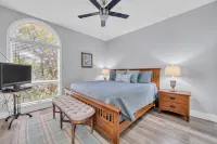 Large Private Pool & Beach House,2 Owner Suites; Walk 2 Beach, Gulf Views - 4 tähden