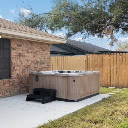 Sharyland Home with Jacuzzi & Playset, Sleeps 11!