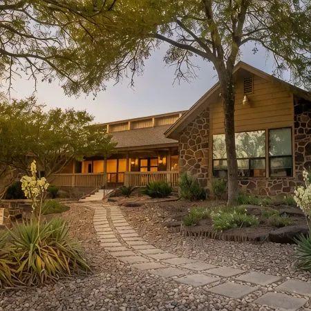 Mustang Meadows: Luxury Texas Hill Country Retreat