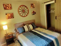 Serenity's Sanctuary in this quiet, peaceful 2 bdr 1 bath bungalow. Pet friendly Hotels in Cushing