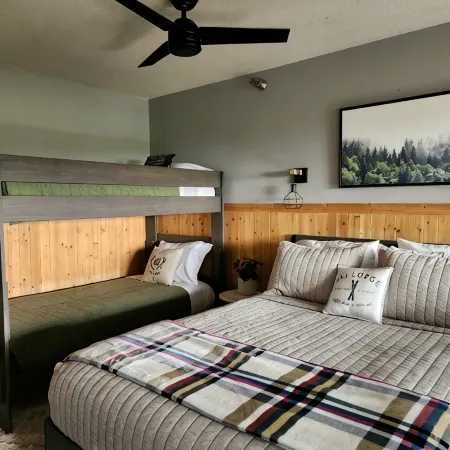 Pool, Hot Tub, Hiking Trails, Gondola, Alpine Slides, & More -Lutsen Mtn Getaway