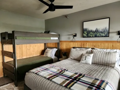 Pool, Hot Tub, Hiking Trails, Gondola, Alpine Slides, & More -Lutsen Mtn Getaway - 3-Star