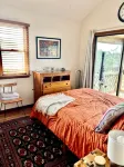 Three-bedroom house with views, decks, golf cart and home gym! - Wifi