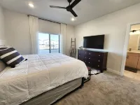 Beautiful New Kanab home with private hot tub! - Bungalows
