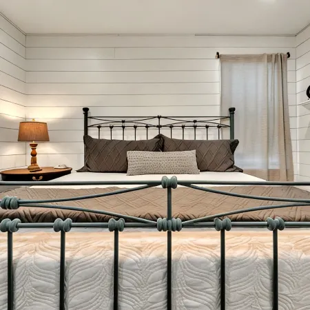 Brand New & Just 6 mins from Baylor/Magnolia/Downtown Waco!