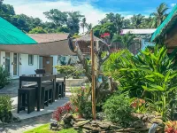 Blue Lagoon Dive Resort Hotels near Muelle Cross