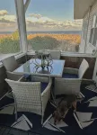Direct Ocean Views from your bed & screened-in deck.Pet friendly! 2br 2bth - 3-نجوم