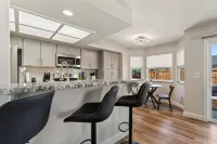 Luxury Home, W/Pool Table; 40 min from Tahoe - 4-Star