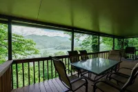 Secluded Cabin Overlooking Fontana Lake & Smoky Mtns NP - 4-Star