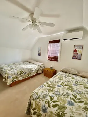 Unique Family Rental on Lake Champlain, NYLife is Good" - 民泊