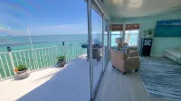 Emerald Seas - Florida Keys Ocean Front Paradise! - Villas