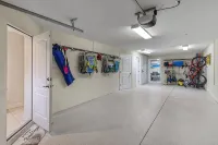 Luxury waterfront townhome, 5 min to beach, pool, boat slip & rooftop deck! - ジャグジー