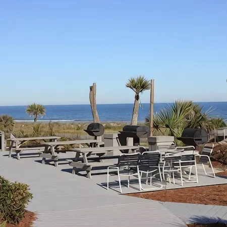 Oceanfront Penthouse Views,Elegant Natural Finishes,WiFi, 5 TV's, 4Bed, 3Bath