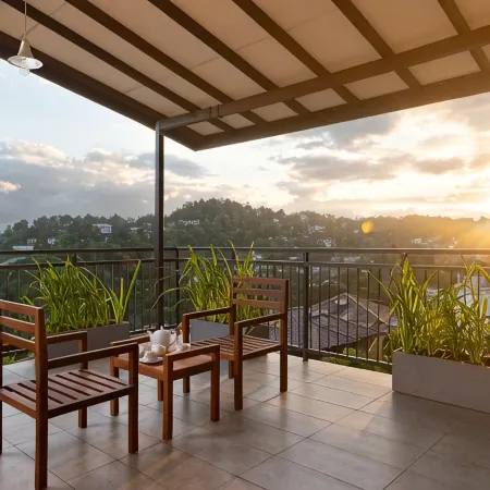 Oak Ray Sky Terrace