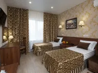 Suvorov Hotel - pemandangan pegunungan